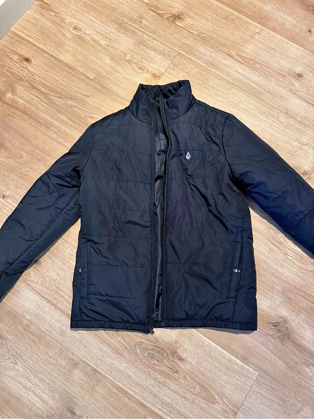Volcom Men's Black Puffer Jacket Small